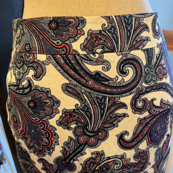 Ann Taylor | Paisley print skirt - Picture 3 of 4